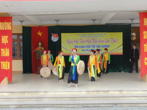 Ngày hội Văn hóa dân gian tại Trường THPT Chế Lan Viên ( Quảng Trị) Ngày hội Văn hóa dân gian tại Trường THPT Chế Lan Viên ( Quảng Trị)