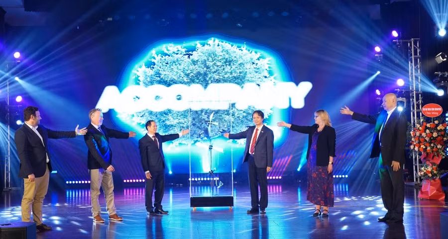 Chặng đường tiếp theo hứa hẹn những thành công mới trong đào tạo quốc tế. Chặng đường tiếp theo hứa hẹn những thành công mới trong đào tạo quốc tế.