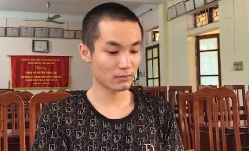 Đối tượng Hoàng Văn Tuấn.