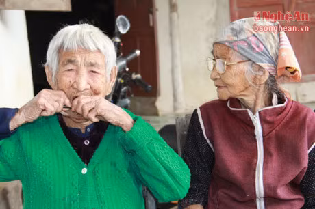 Nguong mo me chong nang dau em am 74 nam - Anh 1