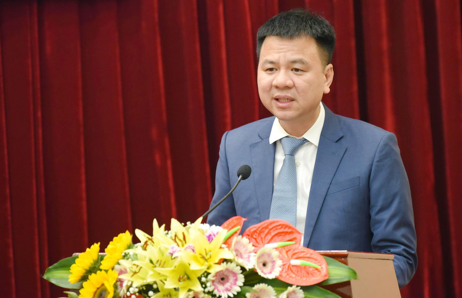 Nhà báo Triệu Ngọc Lâm - Tổng Biên tập Báo Giáo dục và Thời đại. Nhà báo Triệu Ngọc Lâm - Tổng Biên tập Báo Giáo dục và Thời đại.
