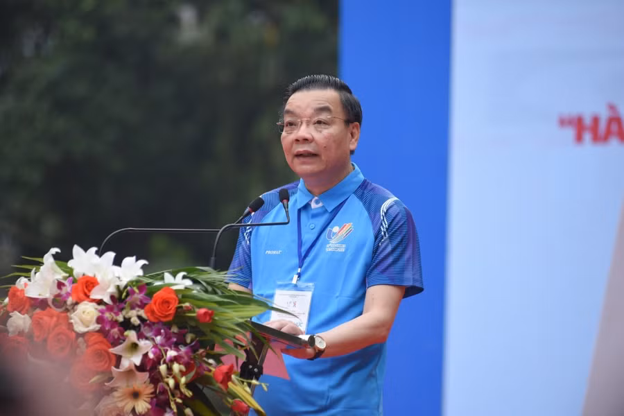 Chủ tịch UBND TP. Hà Nội Chu Ngọc Anh phát biểu tại buổi lễ. Ảnh: Lao động Thủ đô.