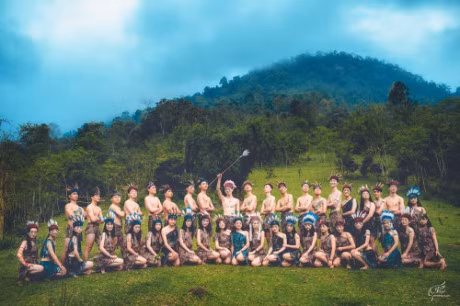 Bo anh ki yeu tho dan cua hoc sinh lop 12 gay sot tren mang xa hoi - Anh 1