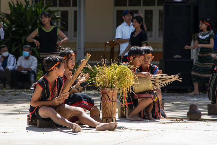 Mừng lúa mới... Mừng lúa mới...