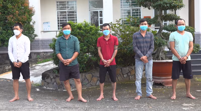 Các đối tượng có liên quan đến vụ án.