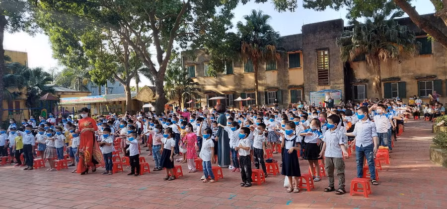 Màn đồng diễn của cô trò Trường tiểu học Định Sơn (Cẩm Giàng)