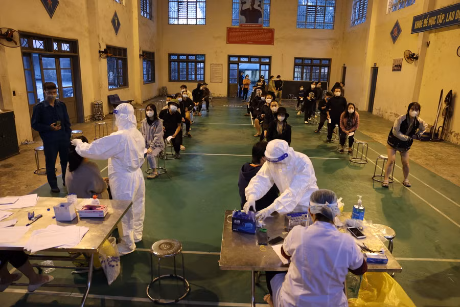 Chợ vải lớn nhất miền Bắc có F0, xét nghiệm 4.500 hộ kinh doanh ảnh 8