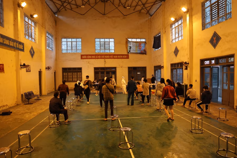 Đến thời điểm hiện tại xác định được 56 F1 và 302 F2.