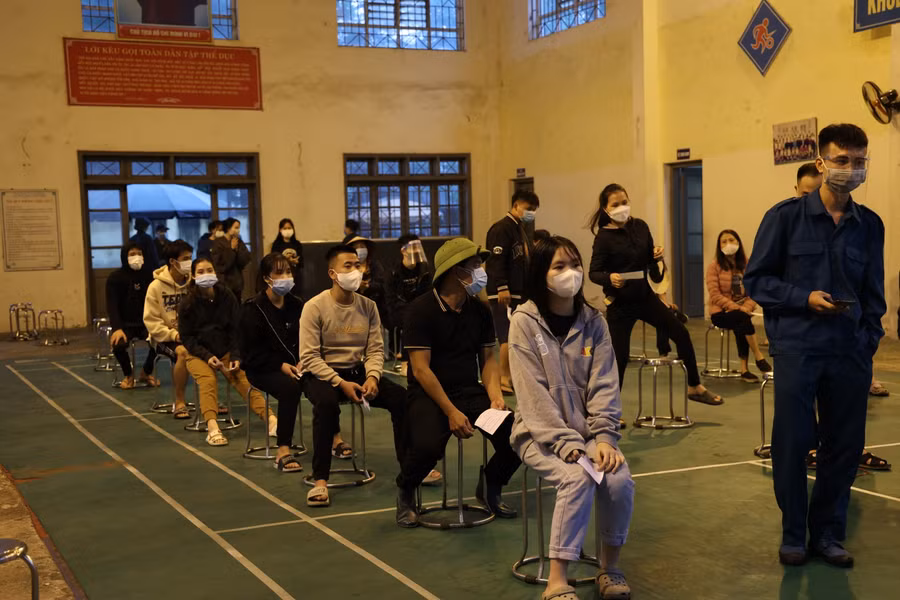 Những ngày vừa qua, tình hình dịch bệnh tại Hà Nội diễn biến phức tạp trở lại với sự xuất hiện của các ổ dịch mới.