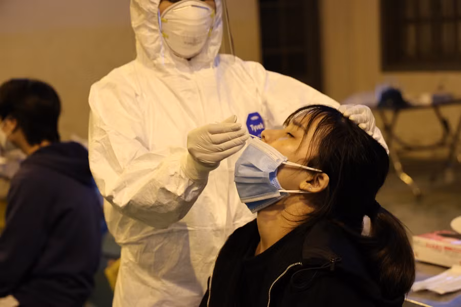 Chợ vải lớn nhất miền Bắc có F0, xét nghiệm 4.500 hộ kinh doanh ảnh 10