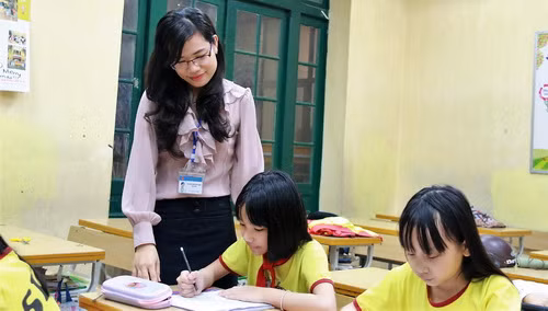  Lương của nhà giáo được xếp cao nhất trong hệ thống thang bậc lương hành chính sự nghiệp. Ảnh minh họa/internet