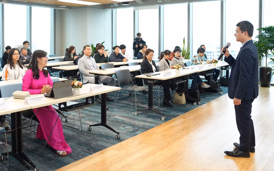 Phó Cục trưởng Tô Hồng Nam phát biểu tại buổi Lễ phát động Cuộc thi Imagine Cup Junior 2024.