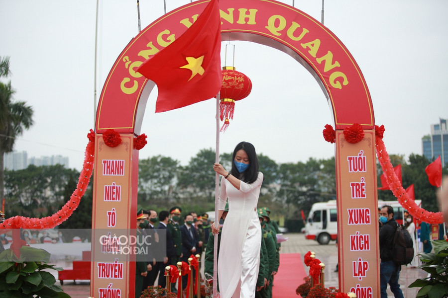 Điểm nổi bật trong công tác tuyển quân năm 2021 là công tác chính sách hậu phương quân đội nhằm động viên tinh thần công dân lên đường nhập ngũ được các địa phương đặc biệt quan tâm, với 3.299 suất quà, 401 sổ tiết kiệm… được trao tặng cho thanh niên trúng tuyển nghĩa vụ quân sự.