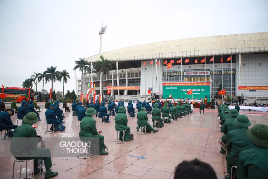 Hà Nội: Hơn 4000 tân binh lên đường nhập ngũ ảnh 1