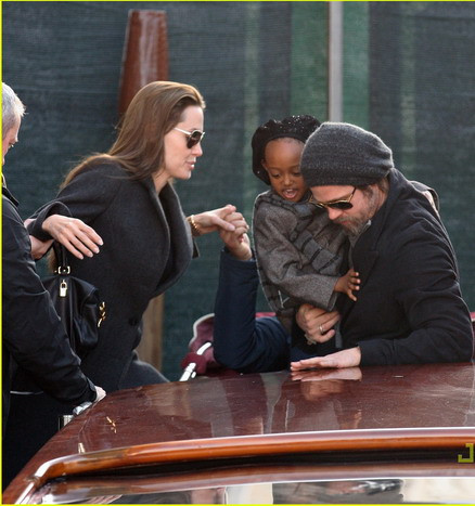 Đại gia đình Angelina Jolie và Jon Voight đoàn tụ ảnh 1