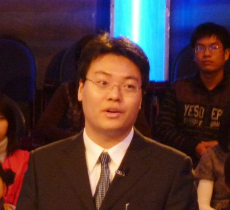 Du học sinh ăn tết xa quê không quên quảng bá hình ảnh quê hương ảnh 2 ĐInh Mai Long (DHS Anh). Ảnh: N.N