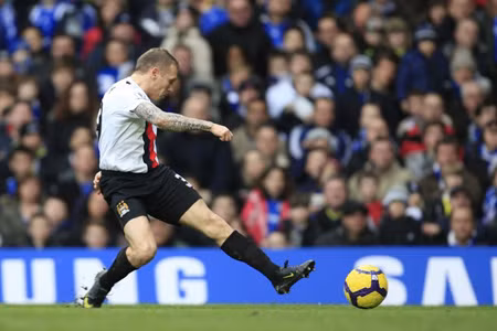 … và Craig Bellamy đã nhấn chìm tất cả