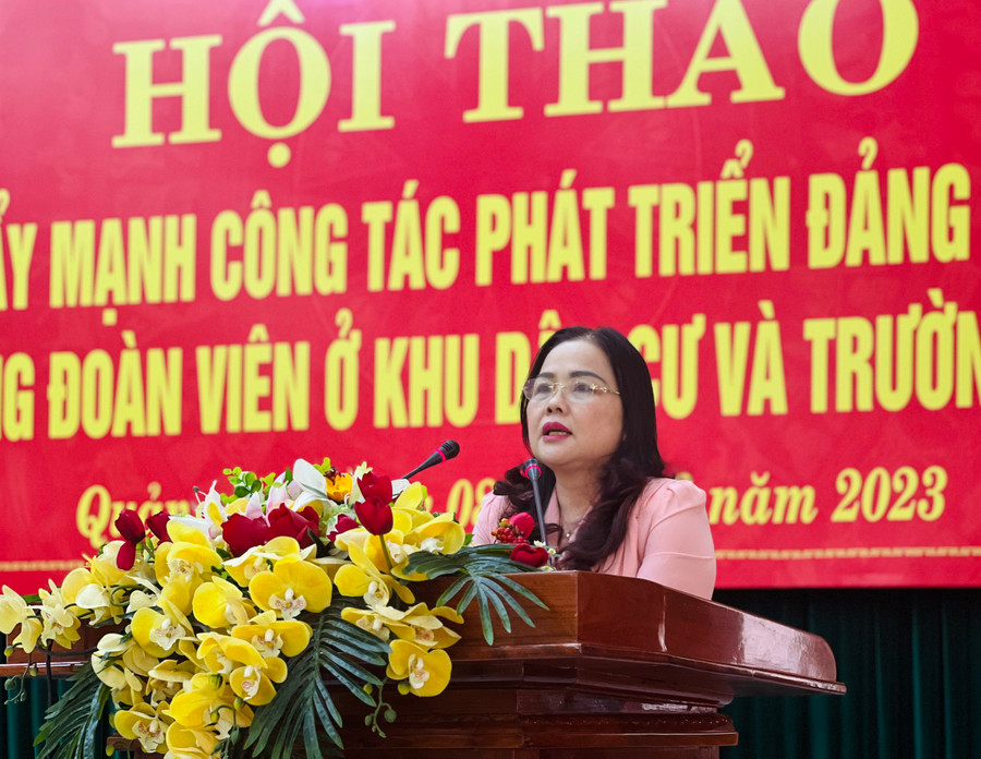 TS Lê Thị Hương - Giám đốc Sở GD&ĐT phát biểu tại hội thảo. TS Lê Thị Hương - Giám đốc Sở GD&ĐT phát biểu tại hội thảo.