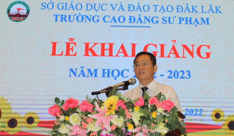 TS. Đỗ Tường Hiệp - Phó Giám đốc Sở GD&amp;ĐT phát biểu tại Lễ khai giảng năm học 2022-2023.