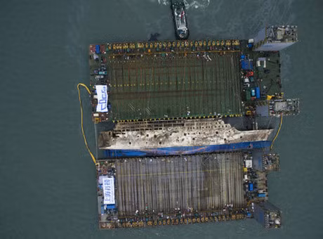 Can canh pha Sewol sau 3 nam chim sau o day bien - Anh 1