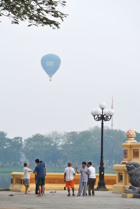 Chum anh: Khoanh khac som mai o co do Hue - Anh 16