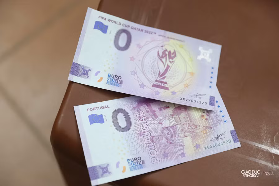 Tờ tiền sản xuất với mục đích duy nhất là lưu niệm để quảng bá hình ảnh của 32 đội tuyển quốc gia dự Vòng chung kết World Cup 2022.