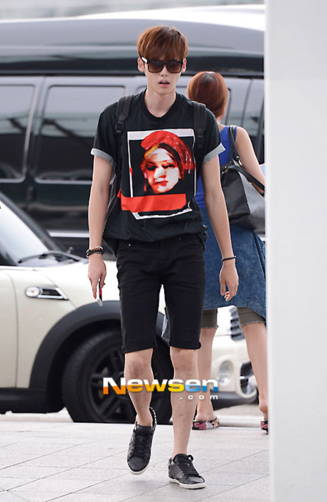 Gu thời trang sân bay ấn tượng nhất của mỹ nam Hàn - Ảnh 21 Gu thoi trang san bay an tuong nhat cua my nam Han - Anh 21