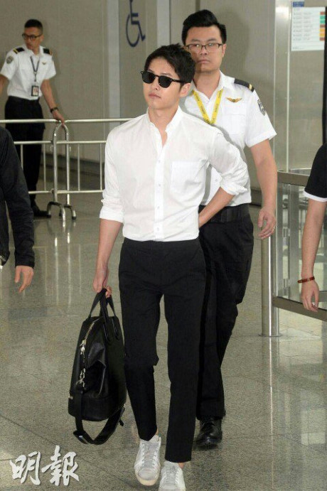 Gu thời trang sân bay ấn tượng nhất của mỹ nam Hàn - Ảnh 8 Gu thoi trang san bay an tuong nhat cua my nam Han - Anh 8