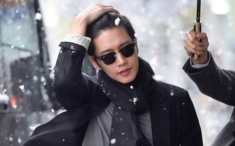 Gu thời trang sân bay ấn tượng nhất của mỹ nam Hàn - Ảnh 12 Gu thoi trang san bay an tuong nhat cua my nam Han - Anh 12