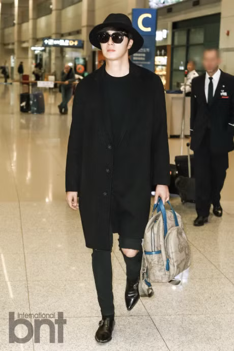 Gu thoi trang san bay an tuong nhat cua my nam Han - Anh 19