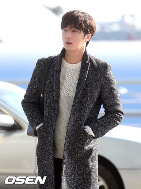 Gu thời trang sân bay ấn tượng nhất của mỹ nam Hàn - Ảnh 15 Gu thoi trang san bay an tuong nhat cua my nam Han - Anh 15