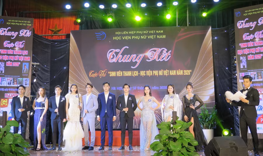 10 thí sinh vào vòng thi ứng xử