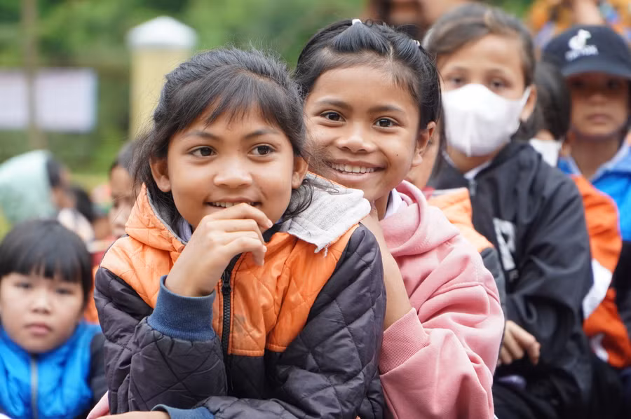 Nụ cười của những đứa trẻ vùng cao.