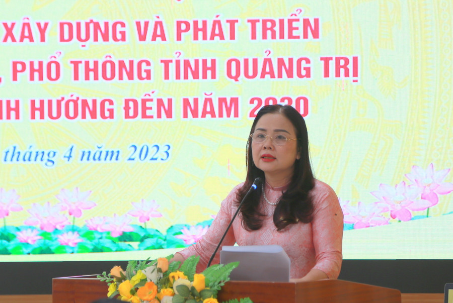 TS Lê Thị Hương - Giám đốc Sở GD&amp;ĐT Quảng Trị đánh giá, những thành tích của ngành giáo dục đạt được nhờ sự đóng góp của đội ngũ giáo viên.