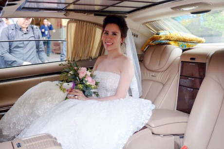 Vbiz 23/3: Hạ Vi ngày càng Vbiz 23/3: Ha Vi ngay cang