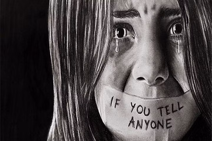 Làm gì khi phát hiện con bị lạm dụng?