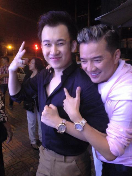 Đàm Vĩnh Hưng thổ lộ về mối quan hệ Dam Vinh Hung tho lo ve moi quan he