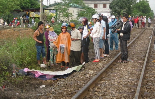 Nạn nhân tử vong sau khi bị đoàn tàu SE2 đâm trực diện