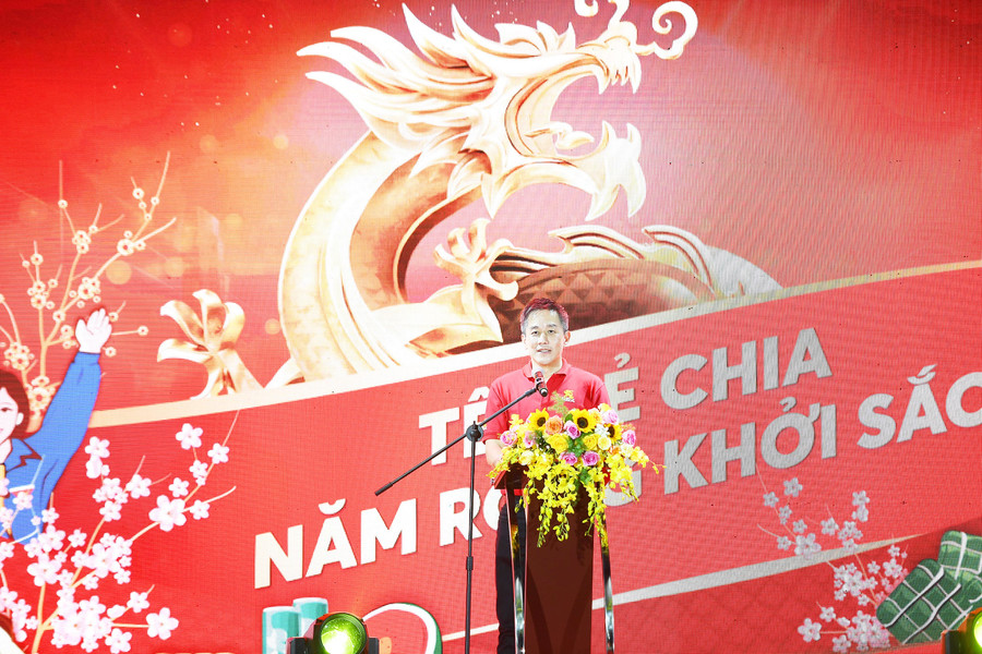 Ông Lester Tan - Tổng Giám đốc Tổng Công ty Cổ phần Bia - Rượu - Nước giải khát Sài Gòn phát biểu tại sự kiện. Ông Lester Tan - Tổng Giám đốc Tổng Công ty Cổ phần Bia - Rượu - Nước giải khát Sài Gòn phát biểu tại sự kiện.