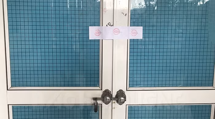 Các phòng không sử dụng được niêm phong