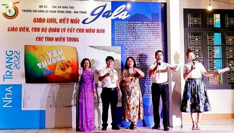 Phút thư giãn sau những giờ học. Phút thư giãn sau những giờ học.