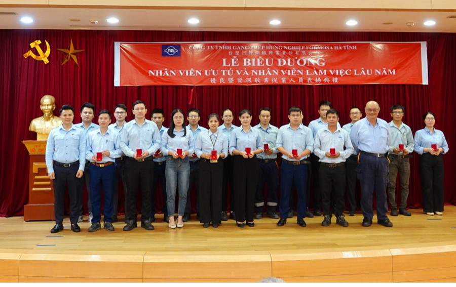 Học viên hoàn thành khóa học và có kết quả đạt yêu cầu được nhận vào Formosa làm việc. Học viên hoàn thành khóa học và có kết quả đạt yêu cầu được nhận vào Formosa làm việc.