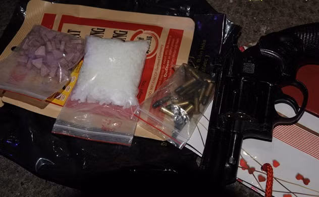 Tang vật bị cơ quan công an thu giữ. Tang vật bị cơ quan công an thu giữ.