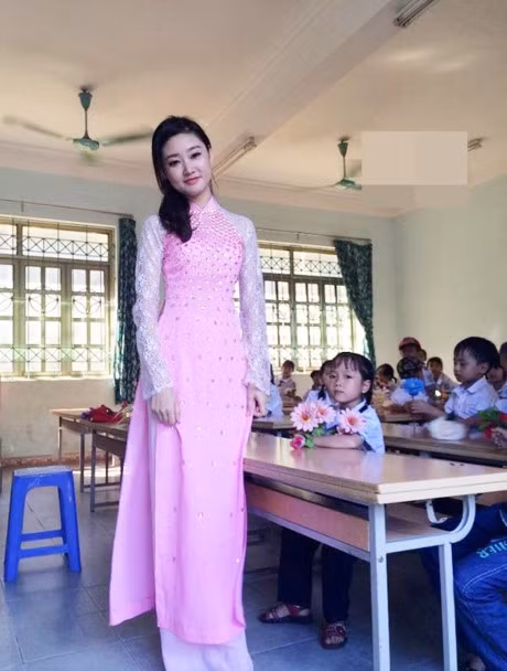 8 co giao xinh dep gay sot cong dong mang nam 2016 - Anh 5