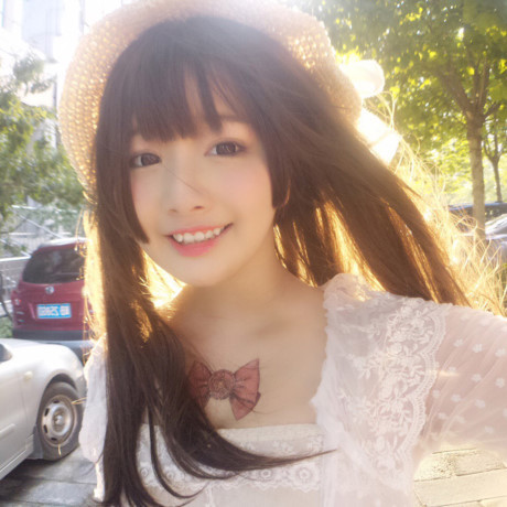 Ngây ngất trước nụ cười răng khểnh của hot girl Trung Quốc - Ảnh 7 Ngay ngat truoc nu cuoi rang khenh cua hot girl Trung Quoc - Anh 7
