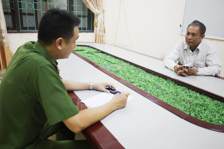 Cơ quan công an làm việc với Nguyễn Hữu Chiếu.