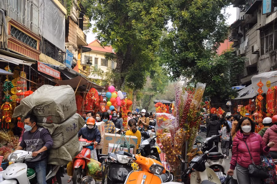 Khu phố Hàng Mã - Hàng Lược trong những ngày cuối cùng của năm Tân Sửu.