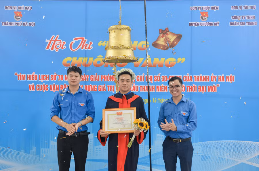 Giải Nhất đã thuộc về bạn Trần Ngọc Thạch, Đoàn xã Hoàng Văn Thụ, huyện Chương Mỹ (sinh viên Khoa Lịch sử, trường Đại học Sư phạm Hà Nội).