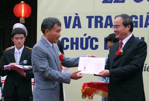 Hai nữ giáo sư năm 2011 đều ở chuyên ngành Y Dược