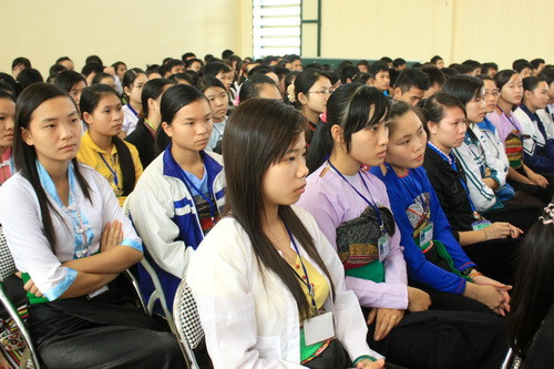 Học sinh các dân tộc tại buổi lễ. Ảnh, gdtd.vn